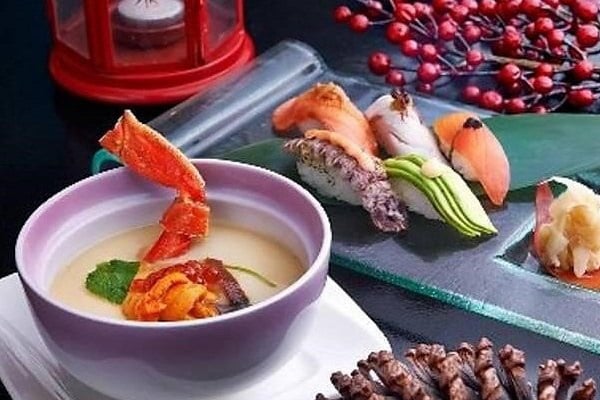 tasting delicious food with sugar baby in Malaysia